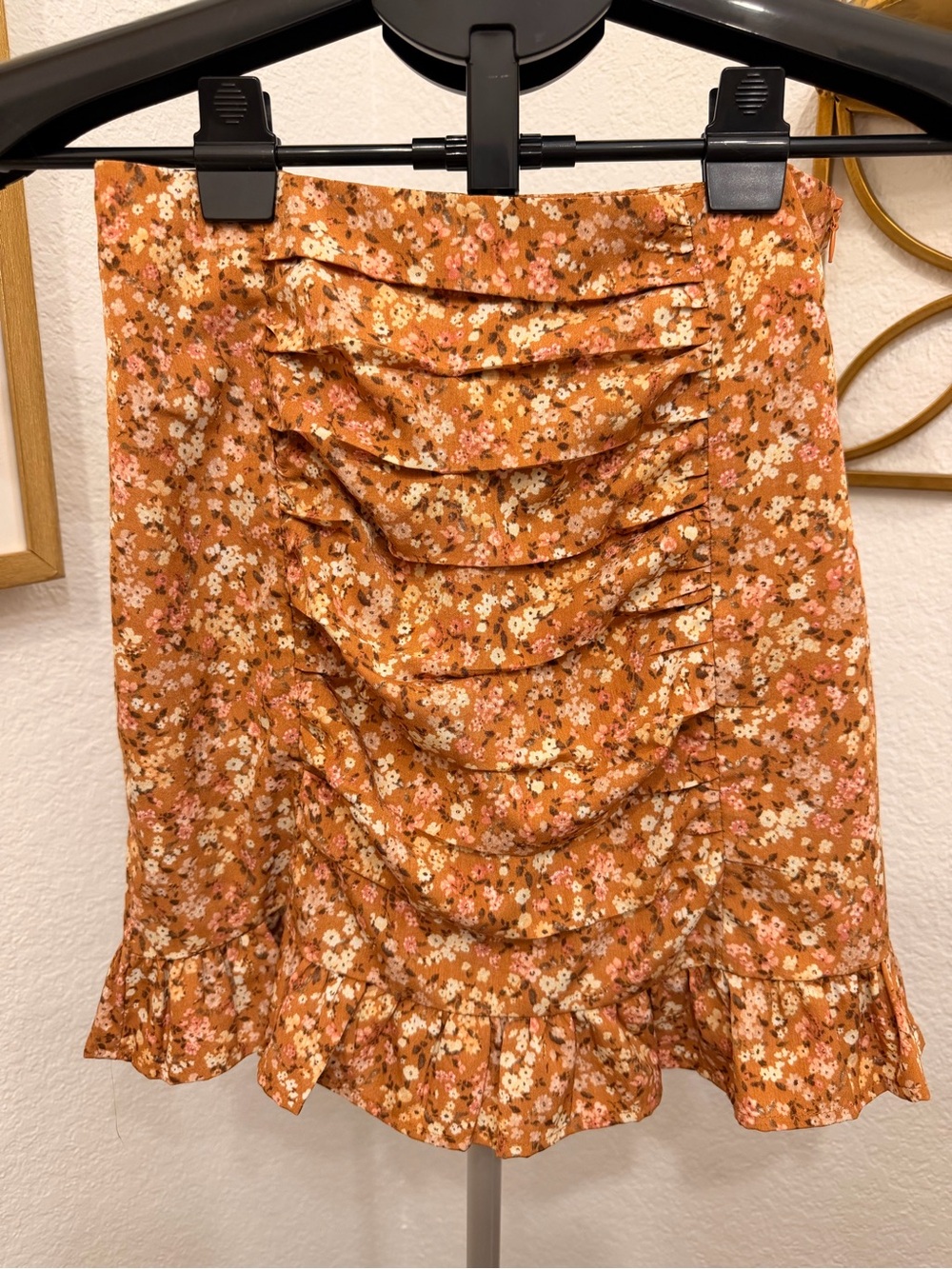 Paper Crane Rust Orange Floral Ruffle Mini Skirt